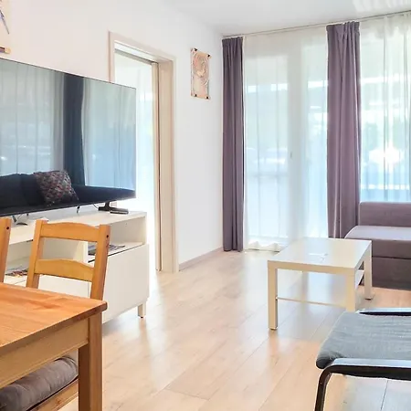 Lelle Apartament *